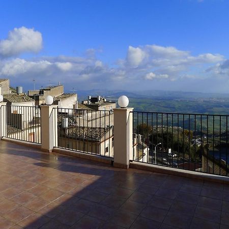 Caltabellotta Bed And Breakfast Sotto Le Stelle المظهر الخارجي الصورة