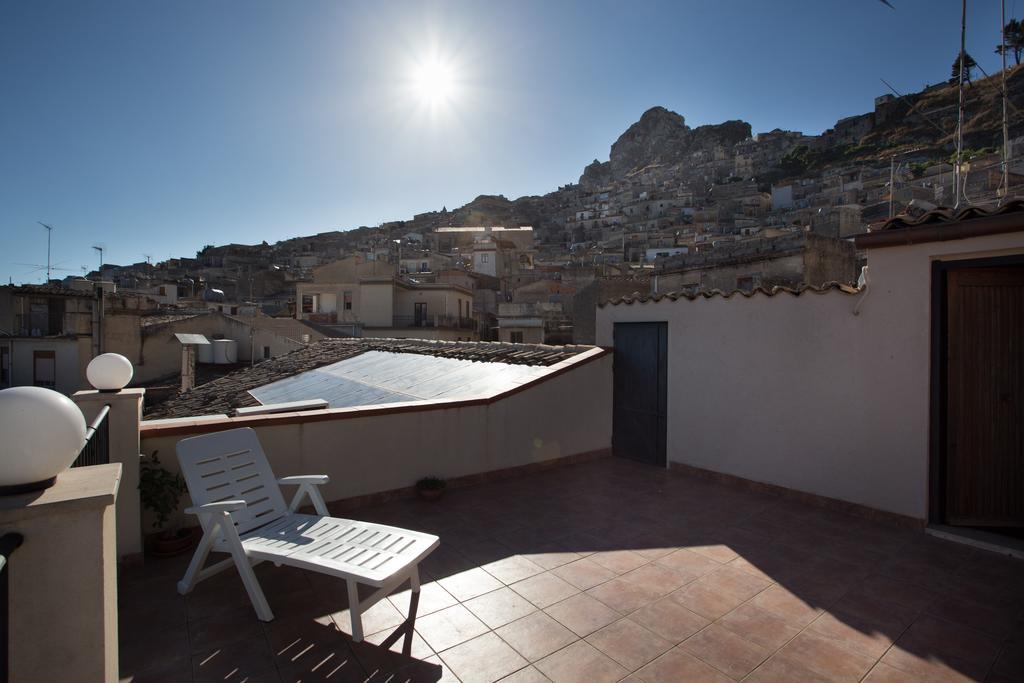 Caltabellotta Bed And Breakfast Sotto Le Stelle المظهر الخارجي الصورة