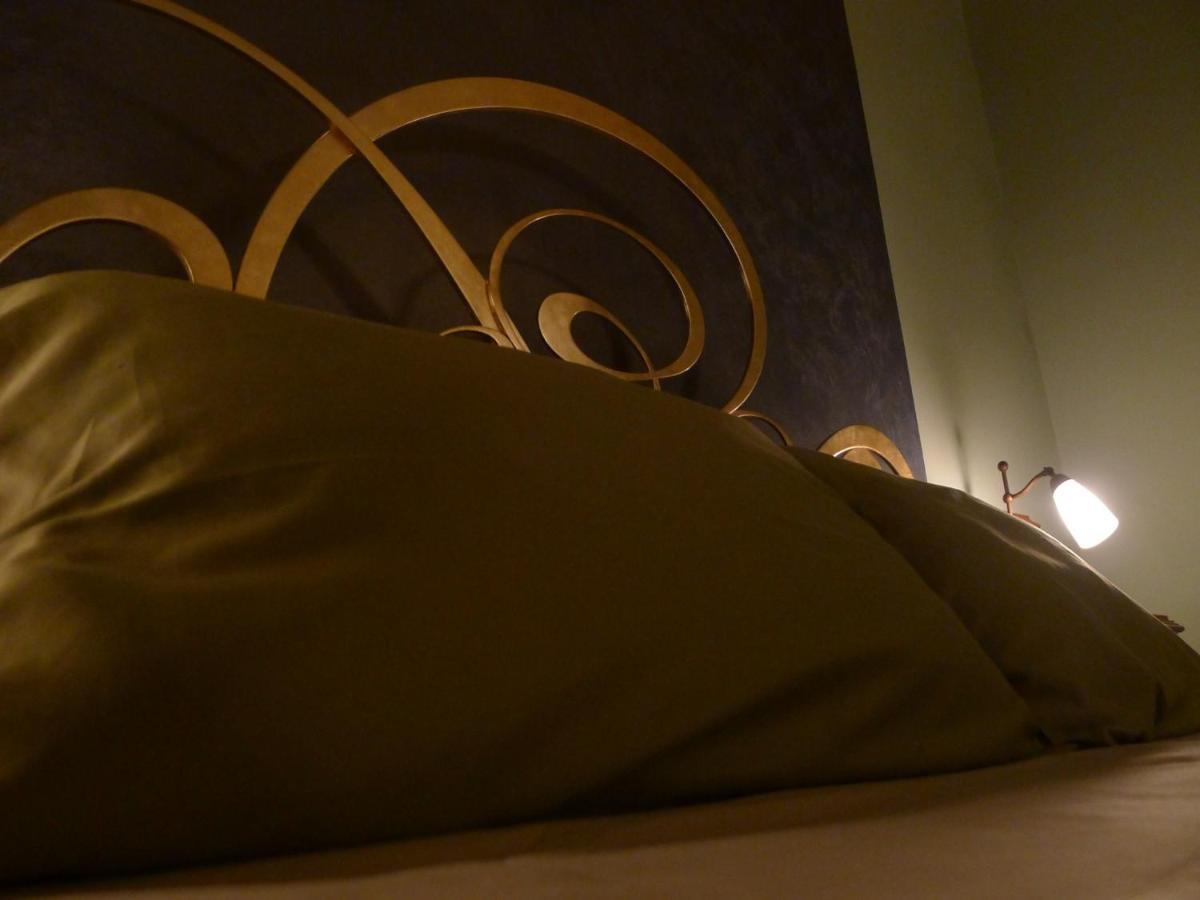 Caltabellotta Bed And Breakfast Sotto Le Stelle الغرفة الصورة
